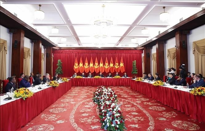 Tổng Bí thư Tô Lâm tiếp các Trưởng đoàn chính đảng các nước dự Lễ kỷ niệm 50 năm Ngày Giải phóng miền Nam, thống nhất đất nước. Ảnh: Thống Nhất/TTXVN