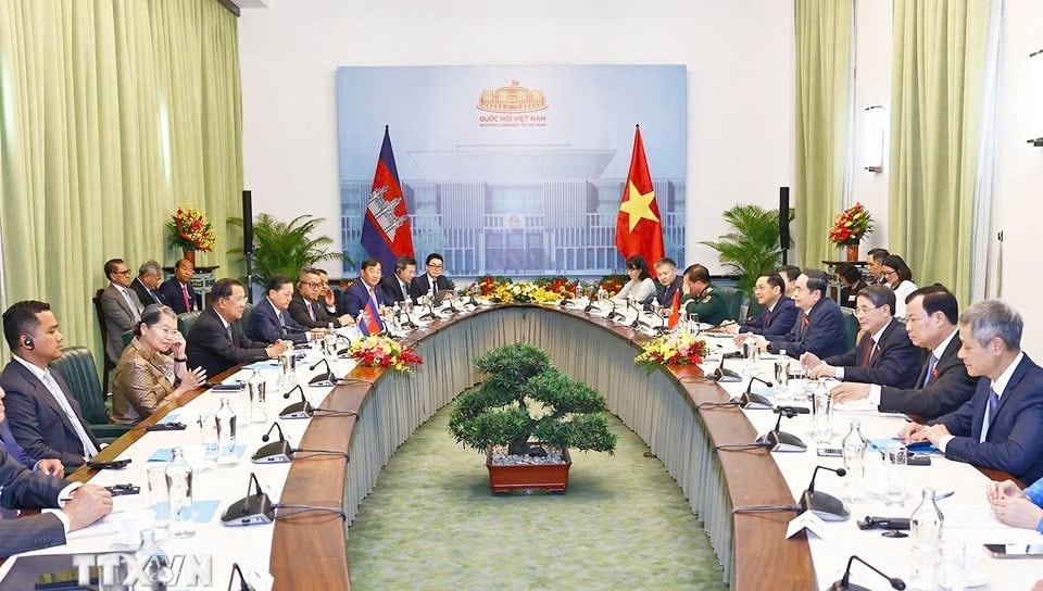Chủ tịch Quốc hội Trần Thanh Mẫn tiếp Chủ tịch Thượng viện Vương quốc Campuchia Samdech Techo Hun Sen. Ảnh: Doãn Tấn - TTXVN