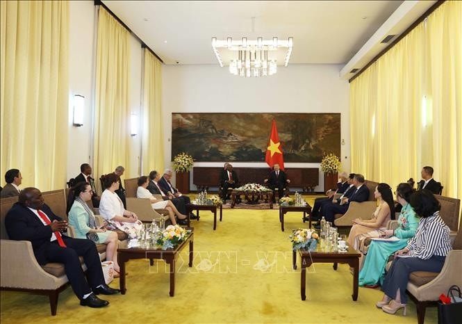 Tổng Bí thư Tô Lâm hội kiến Ủy viên Bộ Chính trị, Phó Chủ tịch nước Cộng hòa Cuba Salvador Valdes Mesa. Ảnh: Thống Nhất/TTXVN