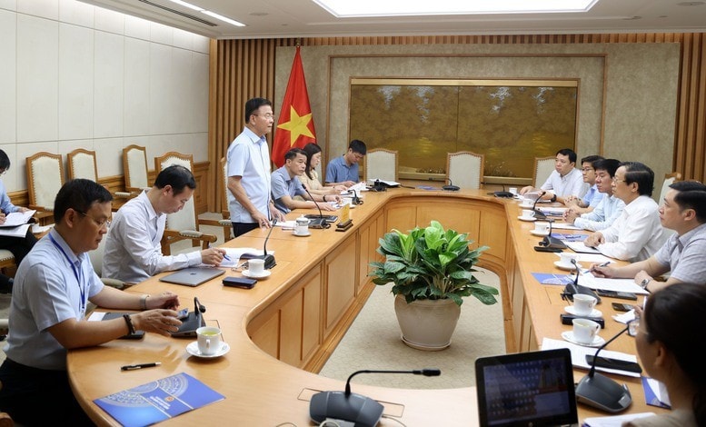 Phó Thủ tướng Lê Thành Long: "Phải tổ chức kỳ thi thành công, an toàn, đạt mục tiêu đề ra - Ảnh: VGP/Đức Tuân