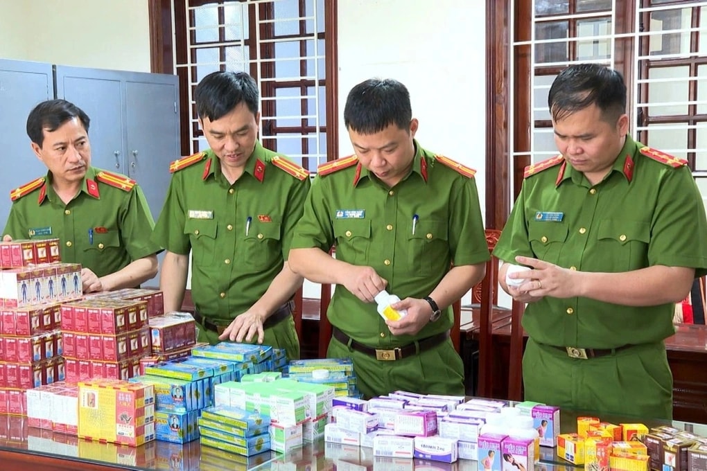 Xử lý nghiêm hoạt động sản xuất, buôn bán thuốc chữa bệnh giả, sữa giả- Ảnh 1.