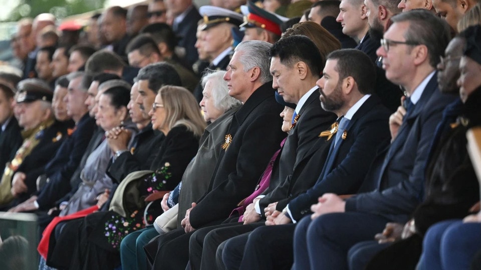 Các lãnh đạo quốc tế trên khán đài danh dự. (Nguồn: RIA Novosti)