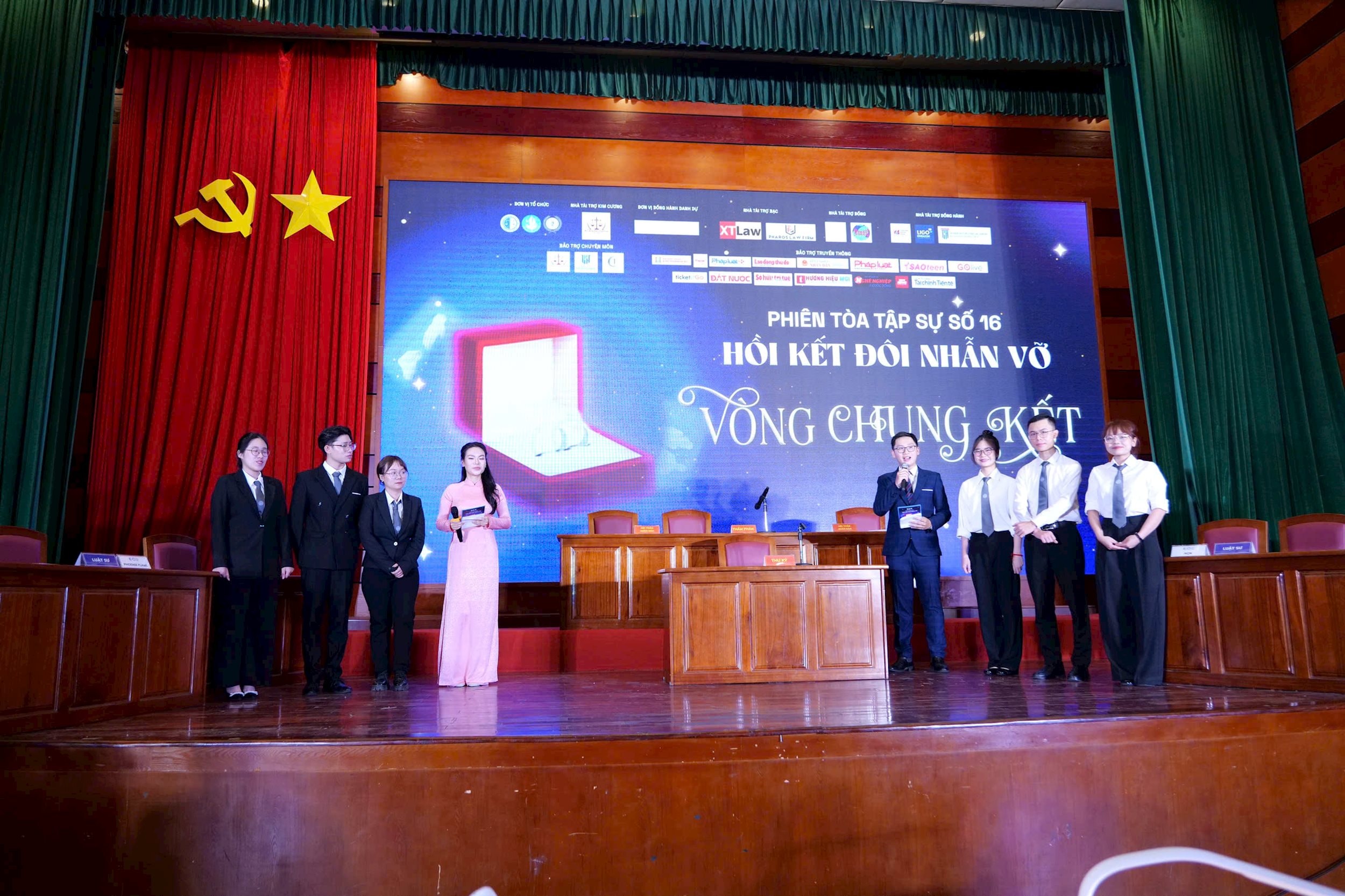 dcace528318d83d3da9c18.jpg