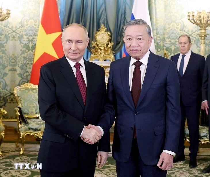 tổng bí thư tô lâm hội đàm với tổng thống nga vladimir putin hình ảnh 1 tong bi thu to lam hoi dam voi tong thong nga vladimir putin hinh anh 1