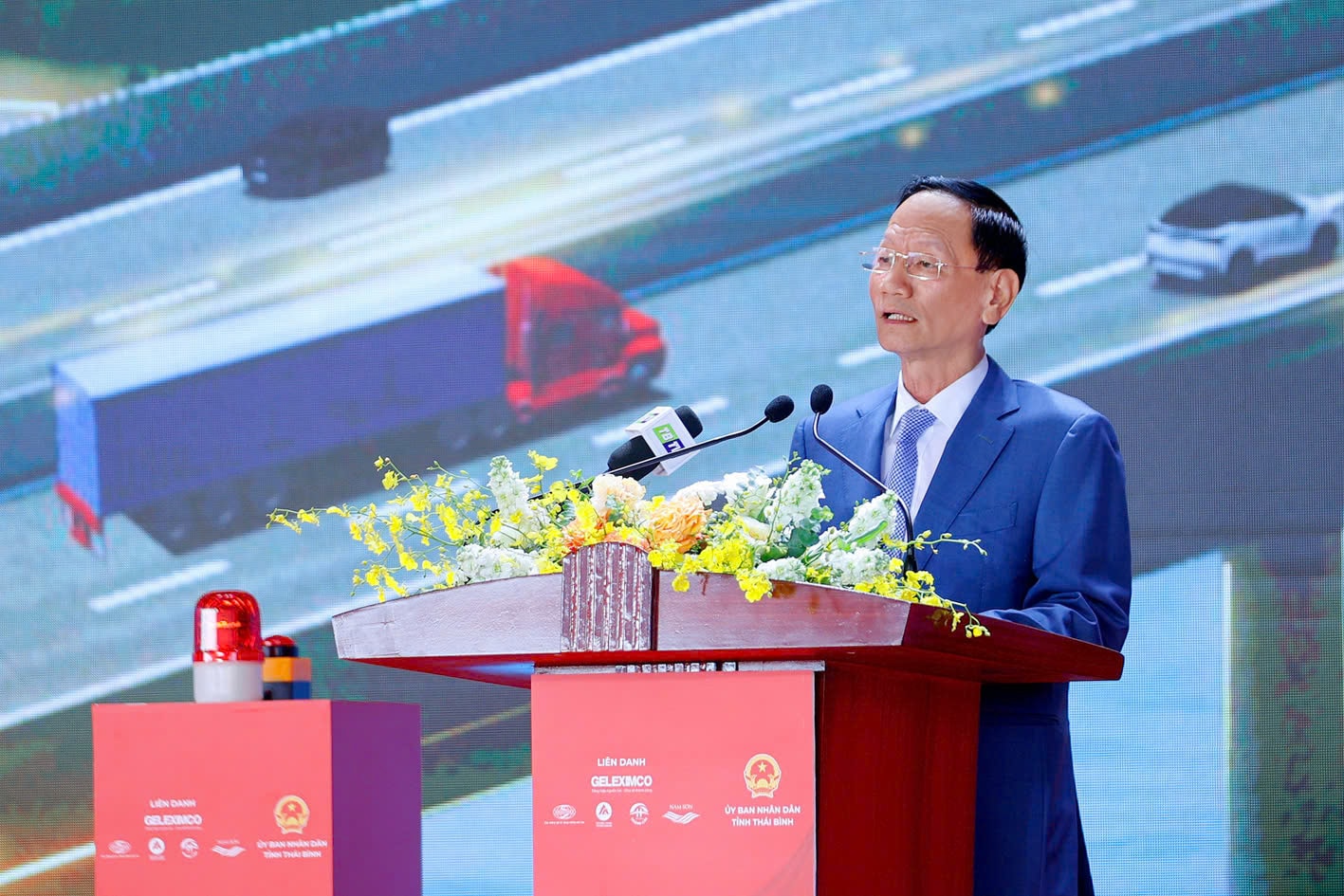 Ông Vũ Văn Tiền - Chủ tịch HĐQT, Tổng giám đốc Tập đoàn Geleximco phát biểu tại buổi lễ