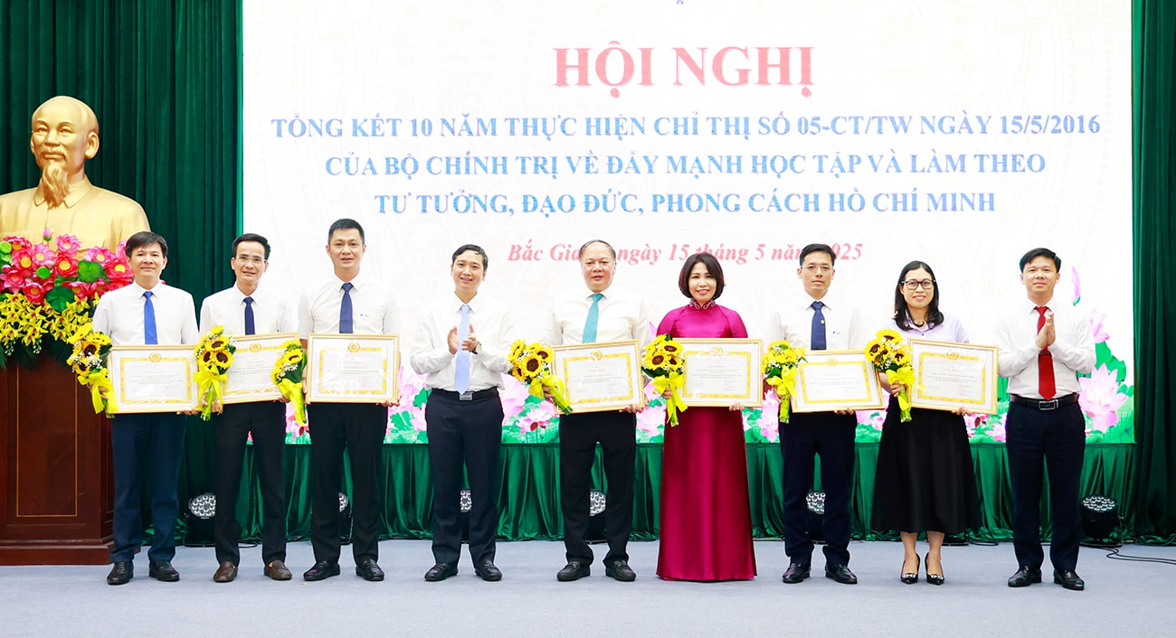 tặng hoa