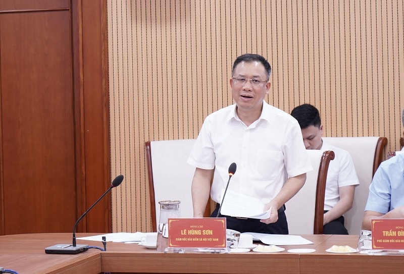 thu-truong-bui-van-khang-lam-viec-voi-bhxh-viet-nam-ve-ket-qua-4-thang-dau-nam-2025_6825666adc64e.jpg