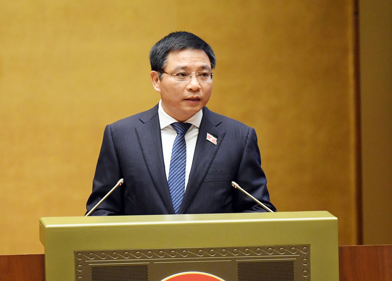 Bộ trưởng Bộ Tài chính Nguyễn Văn Thắng trình bày Tờ trình bổ sung về điều chỉnh, bổ sung dự toán ngân sách nhà nước năm 2025. Ảnh: Lâm Hiển
