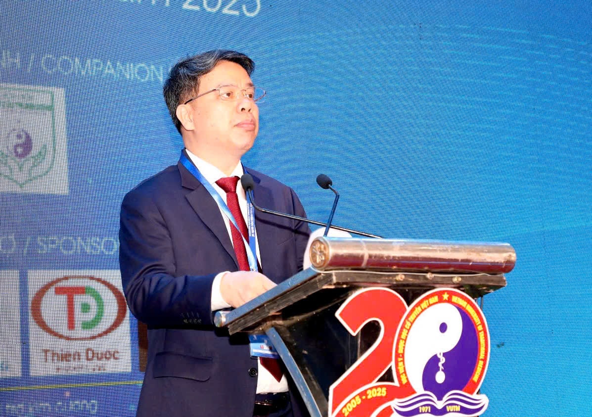 922737c375ddc08399cc.jpg
