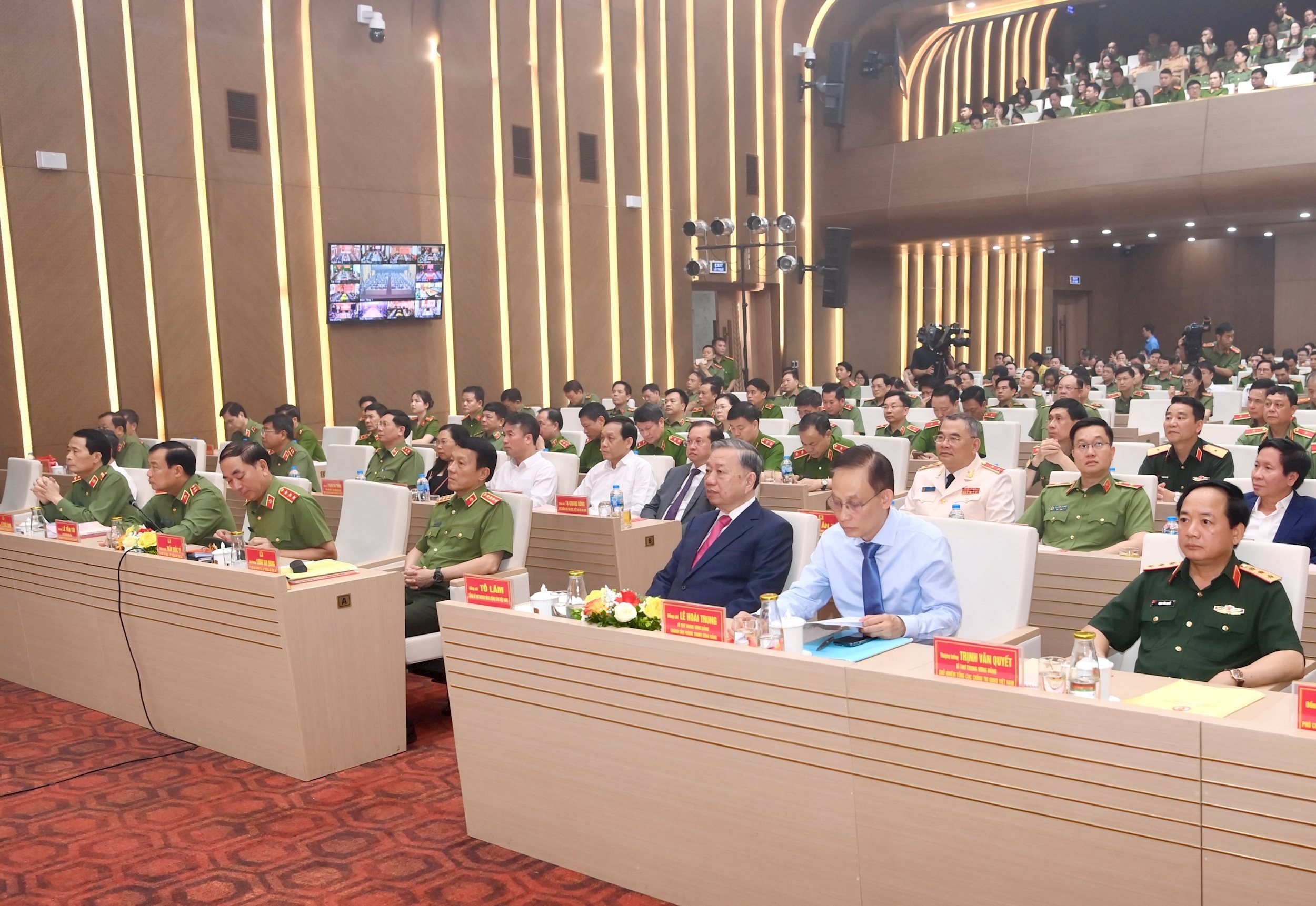 Các đại biểu tham dự Hội nghị. Ảnh An Nhiên