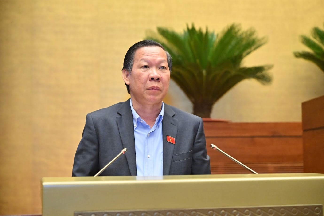 Chủ nhiệm Ủy ban Kinh tế và Tài chính Phan Văn Mãi phát biểu. Ảnh: Quang Khánh