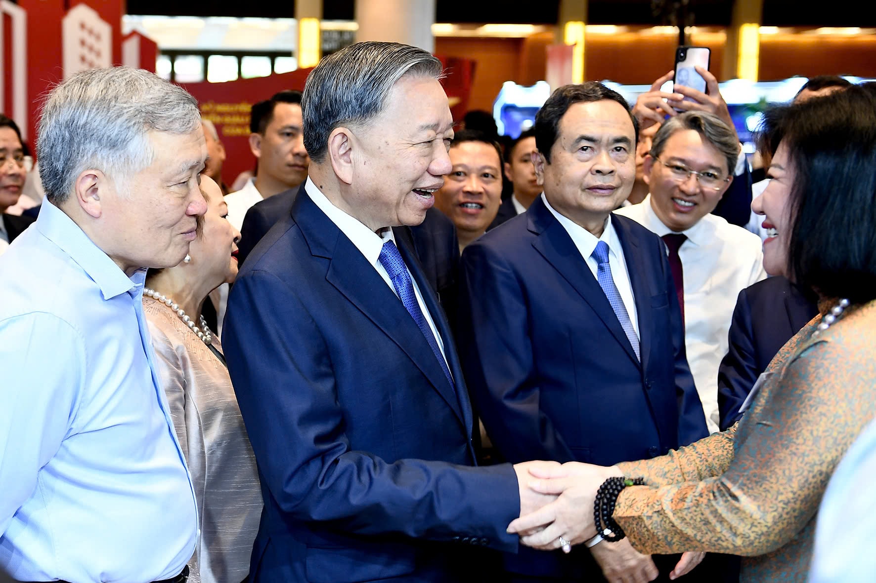 Tổng bí thư Tô Lâm tại Gian hàng Hanel 2