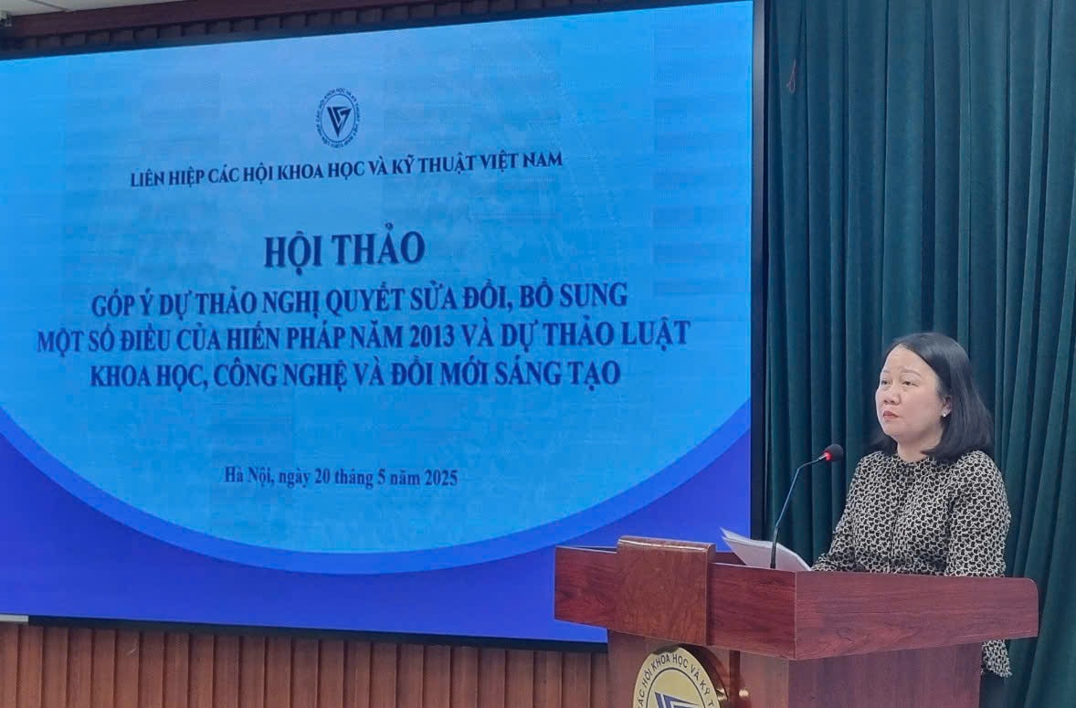 Bà Tuyến