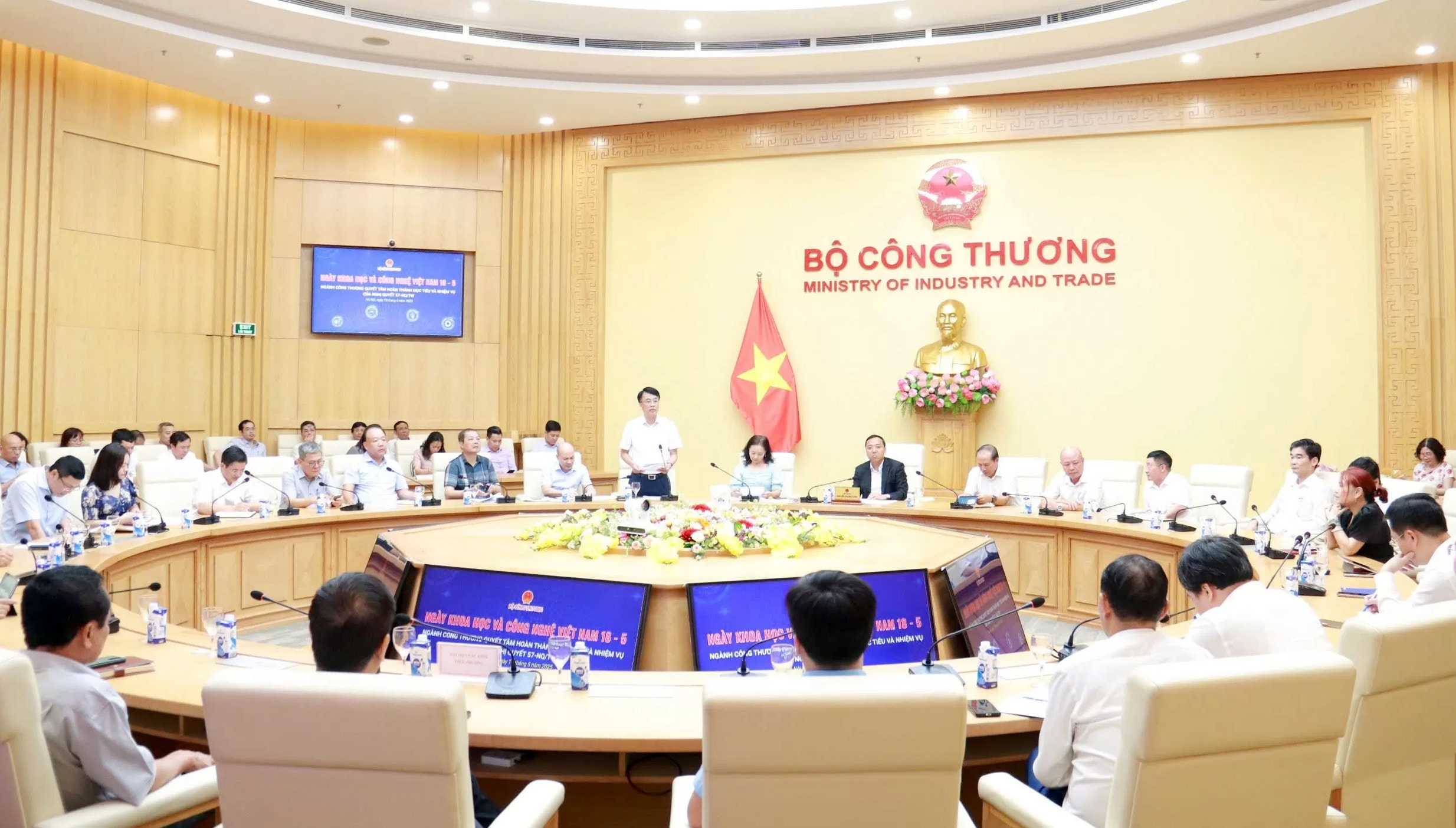 Toàn cảnh hội nghị++