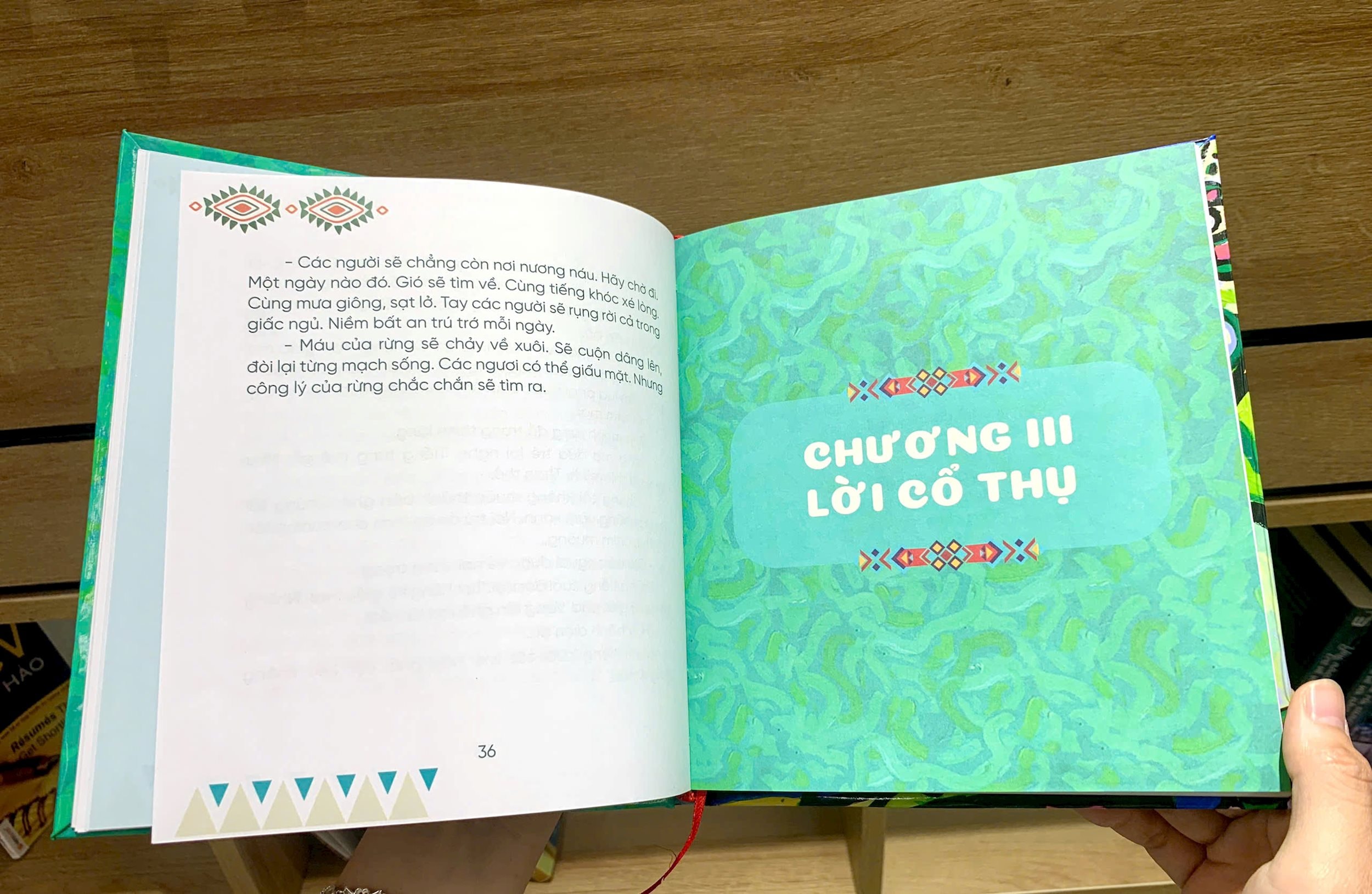 Trường ca “Lũ” còn được đầu tư kỹ lưỡng về hình thức