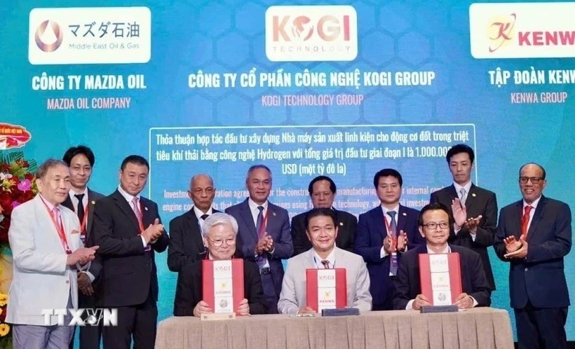 The signing ceremony in Ho Chi Minh City on May 19 (Photo: VNA)