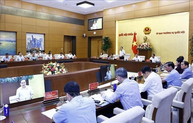 The conference between the Standing Board of the NA's Party Committee and heads of NA deputies' delegations of provinces and centrally-run cities on May 4 (Photo: VNA) tran-thanh-man-2.jpg
