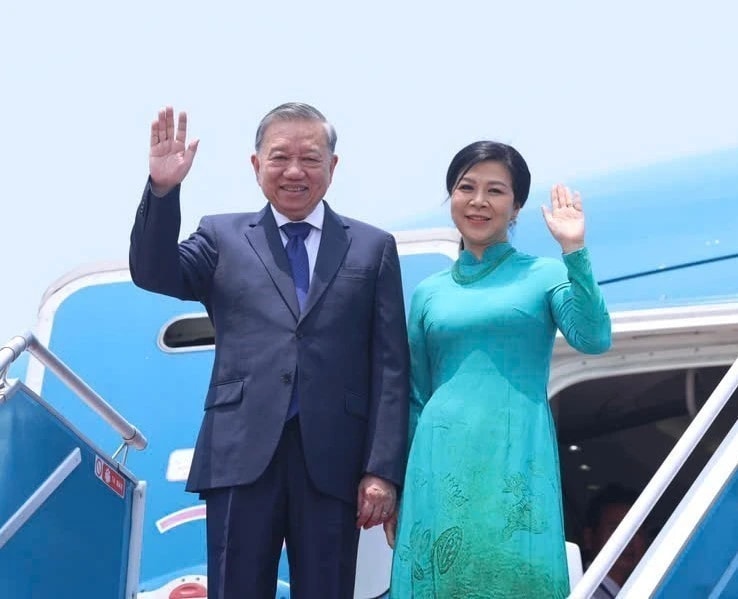 General Secretary of the Communist Party of Vietnam Central Committee To Lam, and his spouse Ngo Phuong Ly leave for visits to Kazakhstan, Azerbaijan, Russia, and Belarus. (Photo: VNA)