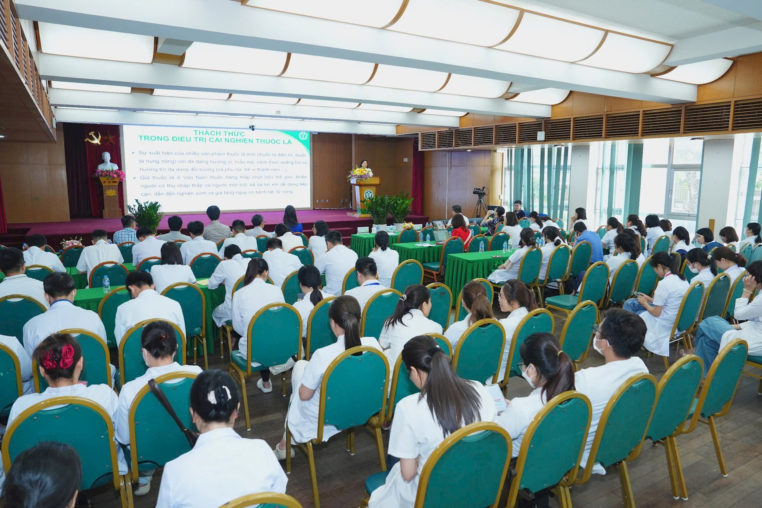 Phòng chống thuốc lá