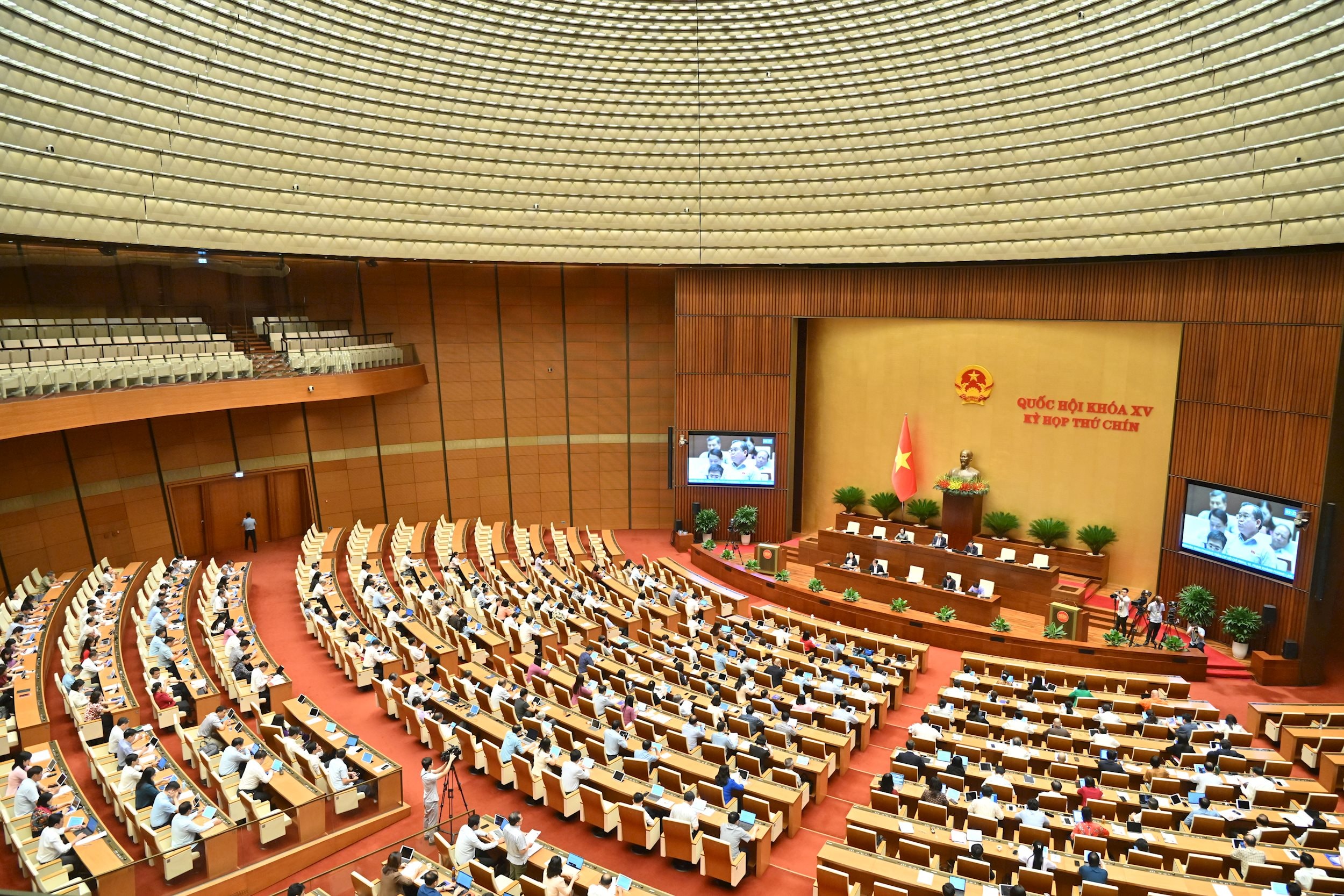 Toàn cảnh phiên họpVQK_0758