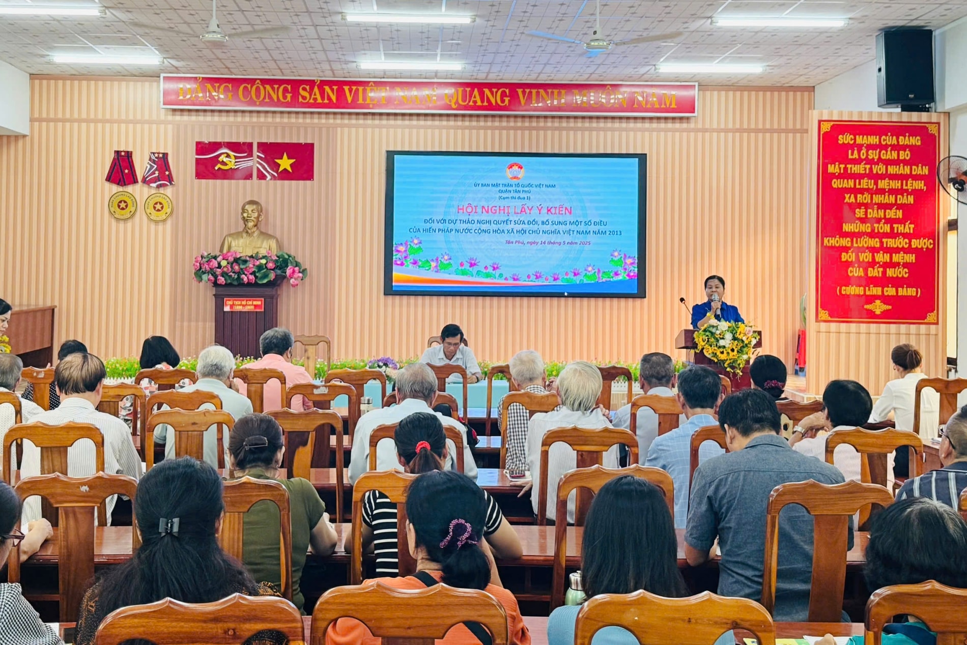 quận Tân Phú