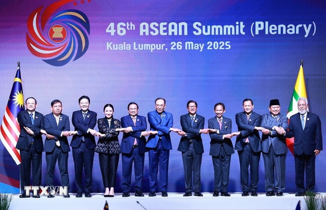 ttxvn-thu-tuong-tham-du-phien-toan-the-hoi-nghi-cap-cao-asean-lan-thu-46-8054140-1.jpg