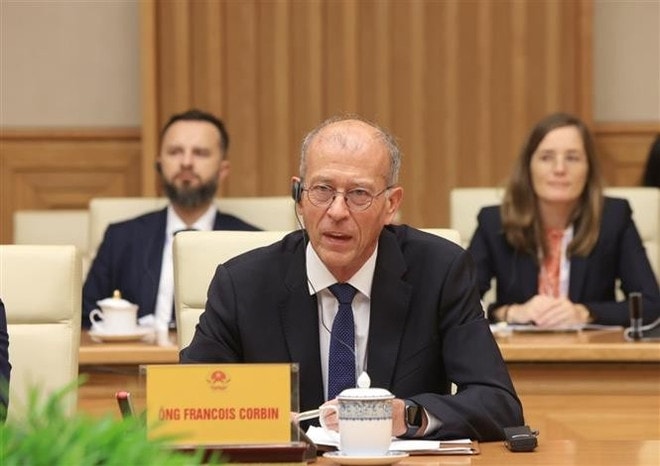 Francois Corbin, Vice Chairman of the Mouvement des Entreprises de France (MEDEF), speaks at the meeting. (Photo: VNA) ho-duc-phoc-3.jpg