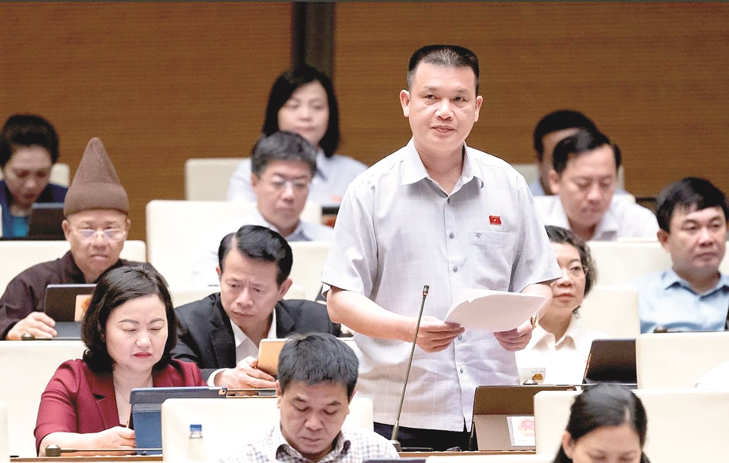 ĐBQH Hoàng Ngọc Định