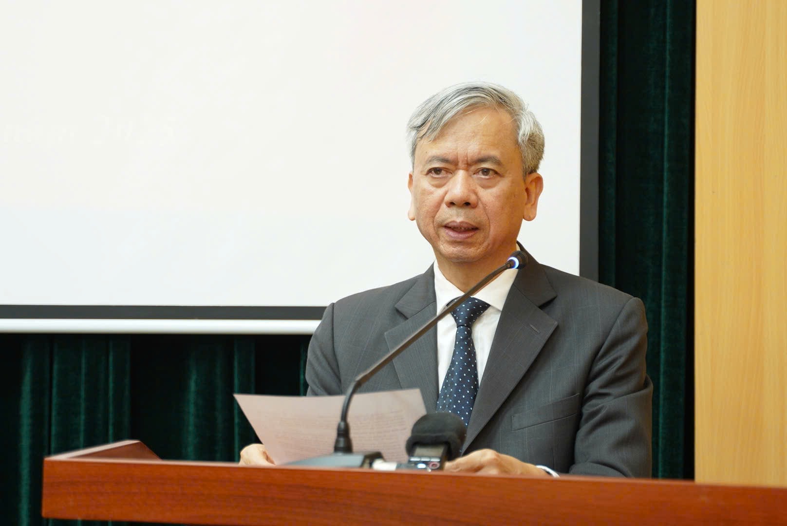 phan-van-hung-nct.jpg