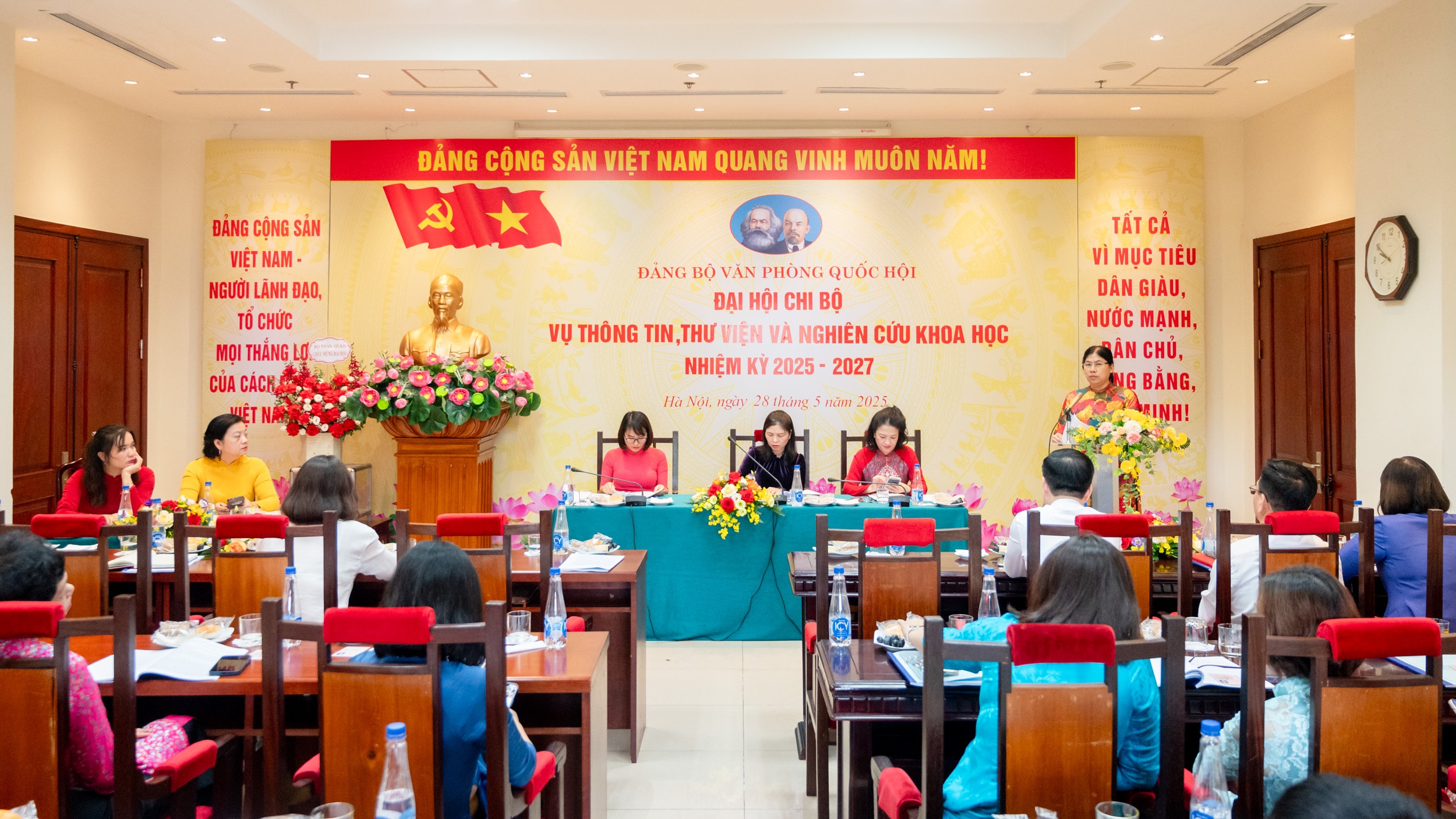Z61_5181 - Trịnh Giáng Hương