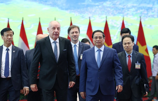 Prime Minister Pham Minh Chinh meets with visiting Hungarian President Sulyok Tamas. (Photo: VNA) pham-minh-chinh.jpg