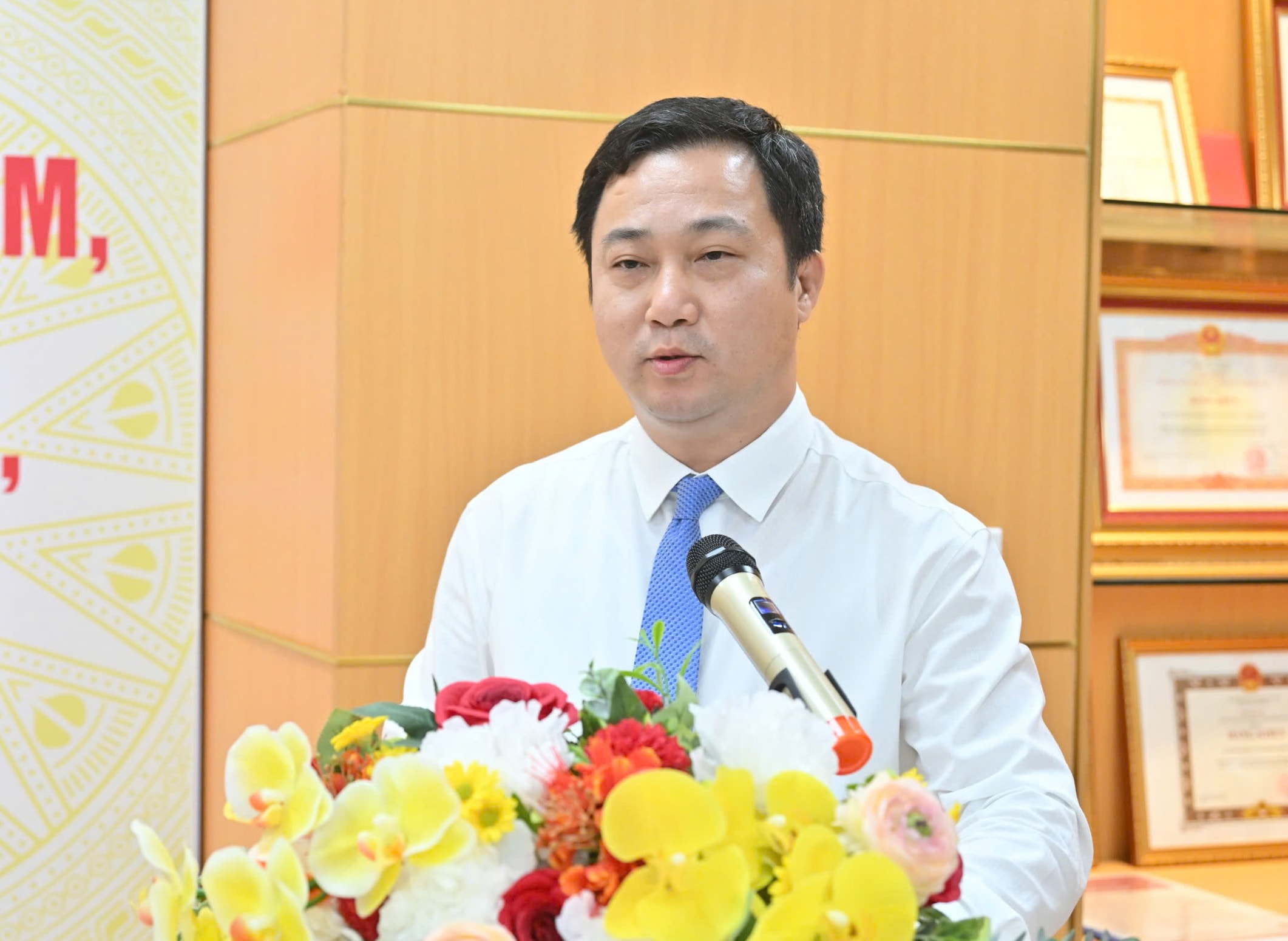 Bí thư Chi bộ Giám sát nhiệm kỳ 2022-2025 Cao Mạnh Linh khai mạc Đại hội. Ảnh: Quang Khánh