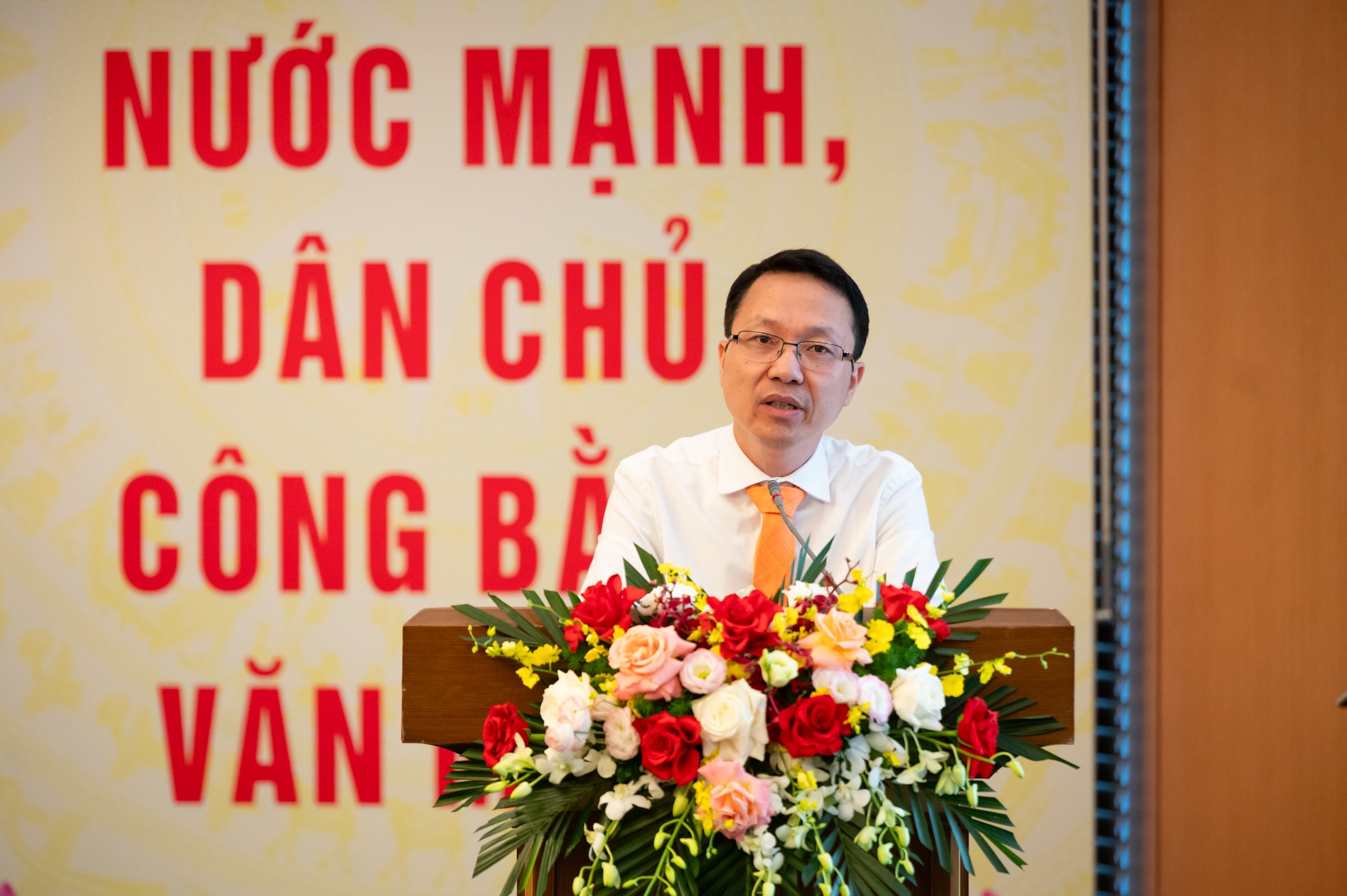Z61_9978 - Chuyên viên chính Vũ Đài Phương