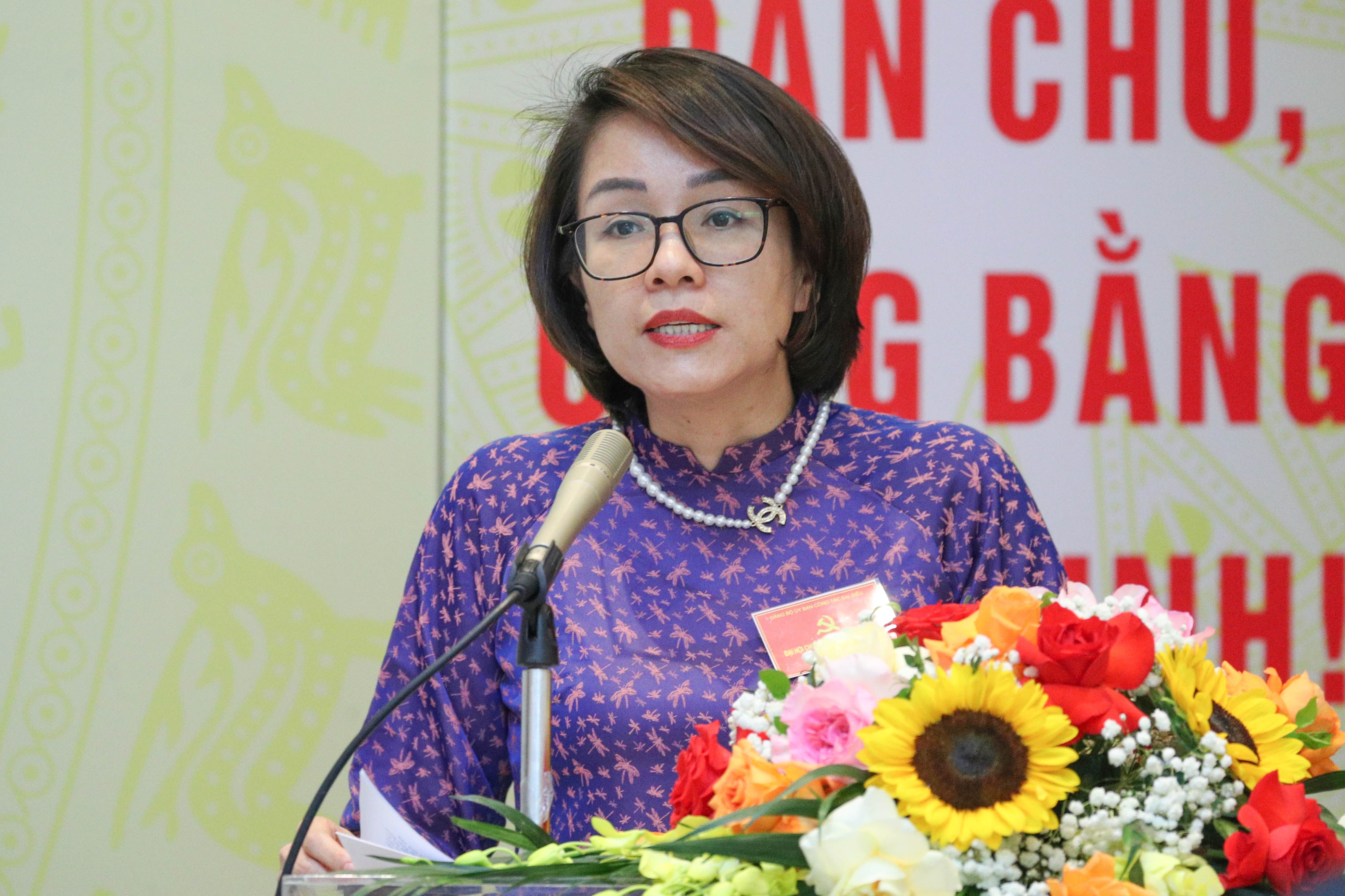 Chi ủy viên, Phó Vụ trưởng Vụ Công tác đại biểu Lê Phương Nga