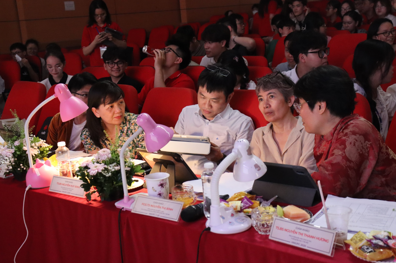 Ảnh màn hình 2025-06-02 lúc 15.28.52