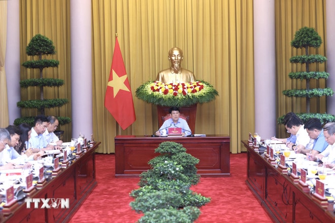 ttxvn-chu-tich-nuoc-luong-cuong-cong-tac-thang-6-1.jpg