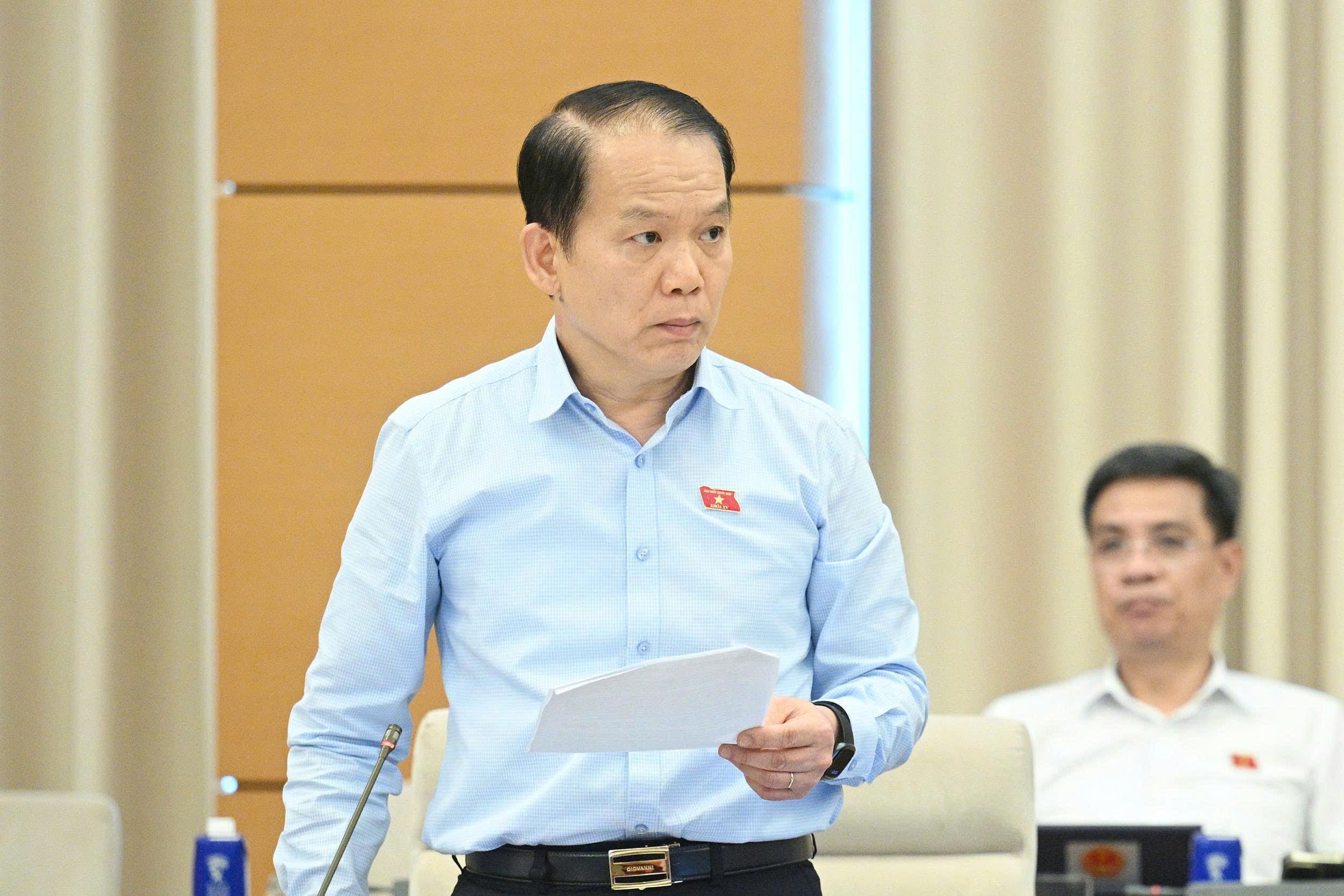 Chủ nhiệm Ủy ban Pháp luật và Tư pháp Hoàng Thanh Tùng