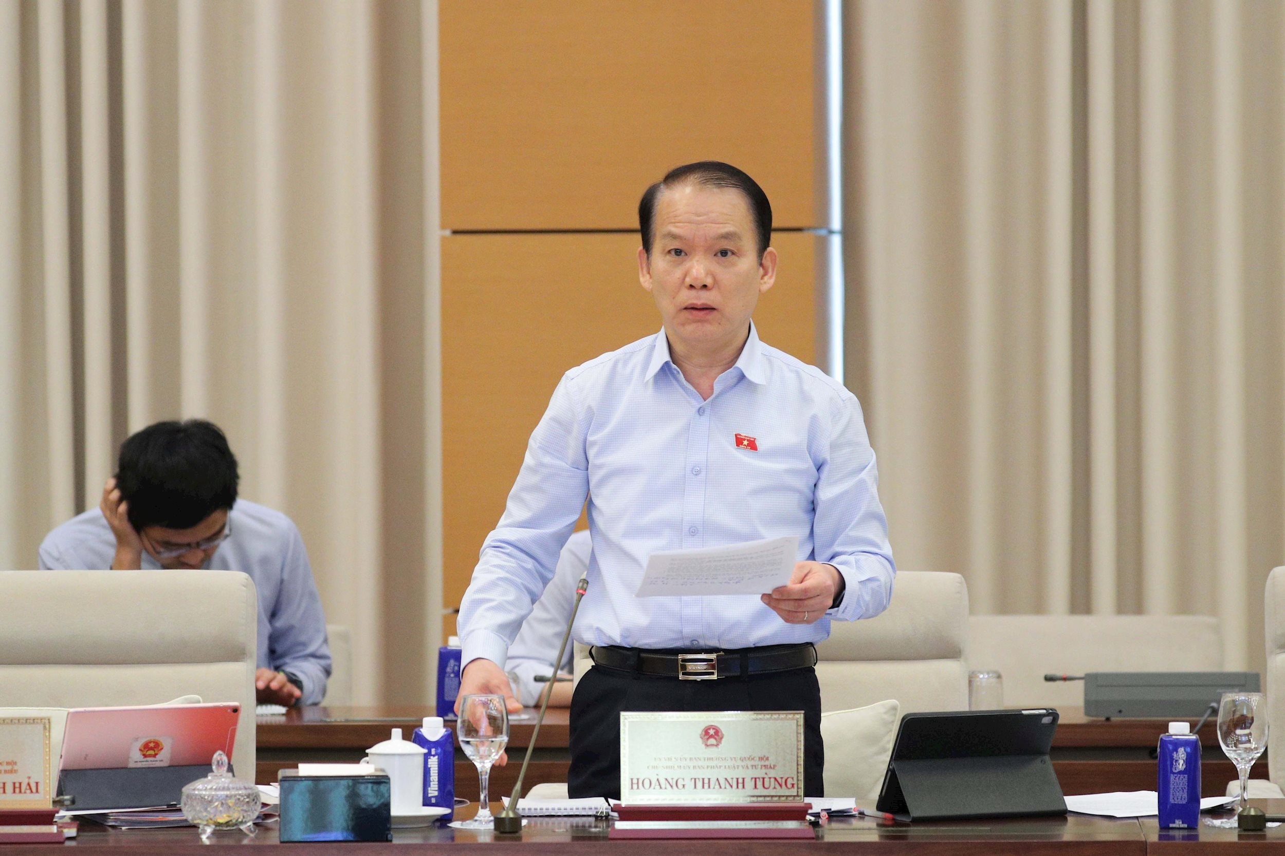 Chủ nhiệm Ủy ban Pháp luật và Tư pháp Hoàng Thanh Tùng