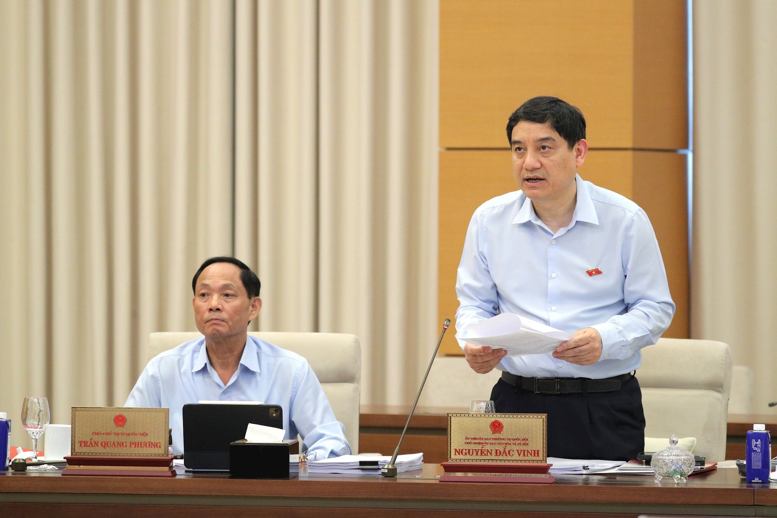 Hình ảnh 1 Chủ nhiệm Ủy ban Văn hóa và Xã hội Nguyễn Đắc Vinh phát biểu. Ảnh: Hồ Long