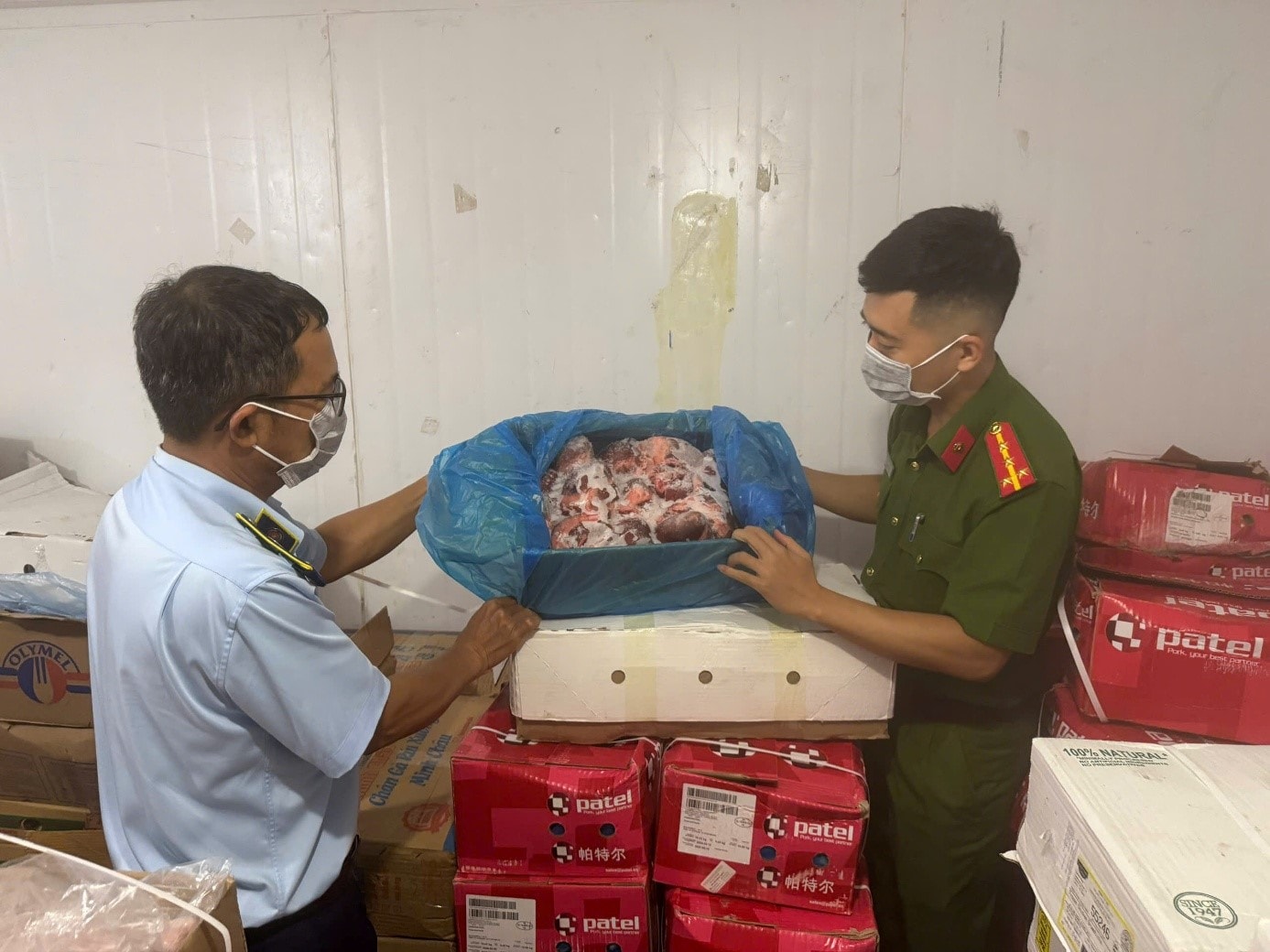 thuc-pham-ban-1.jpg