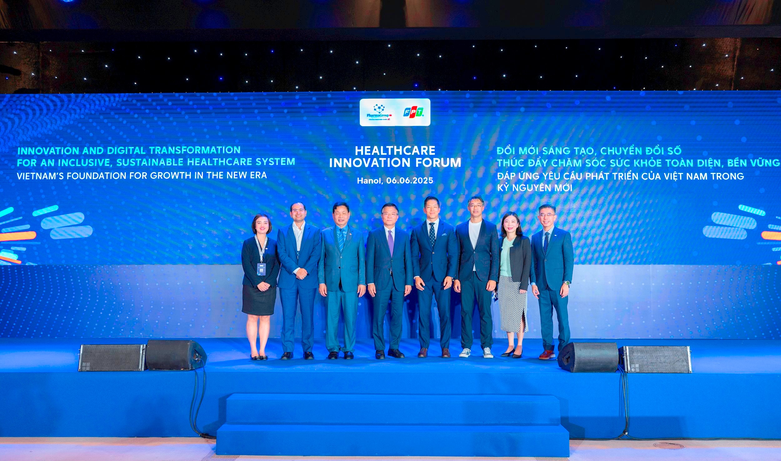 Các đại biểu tham dự sự kiện