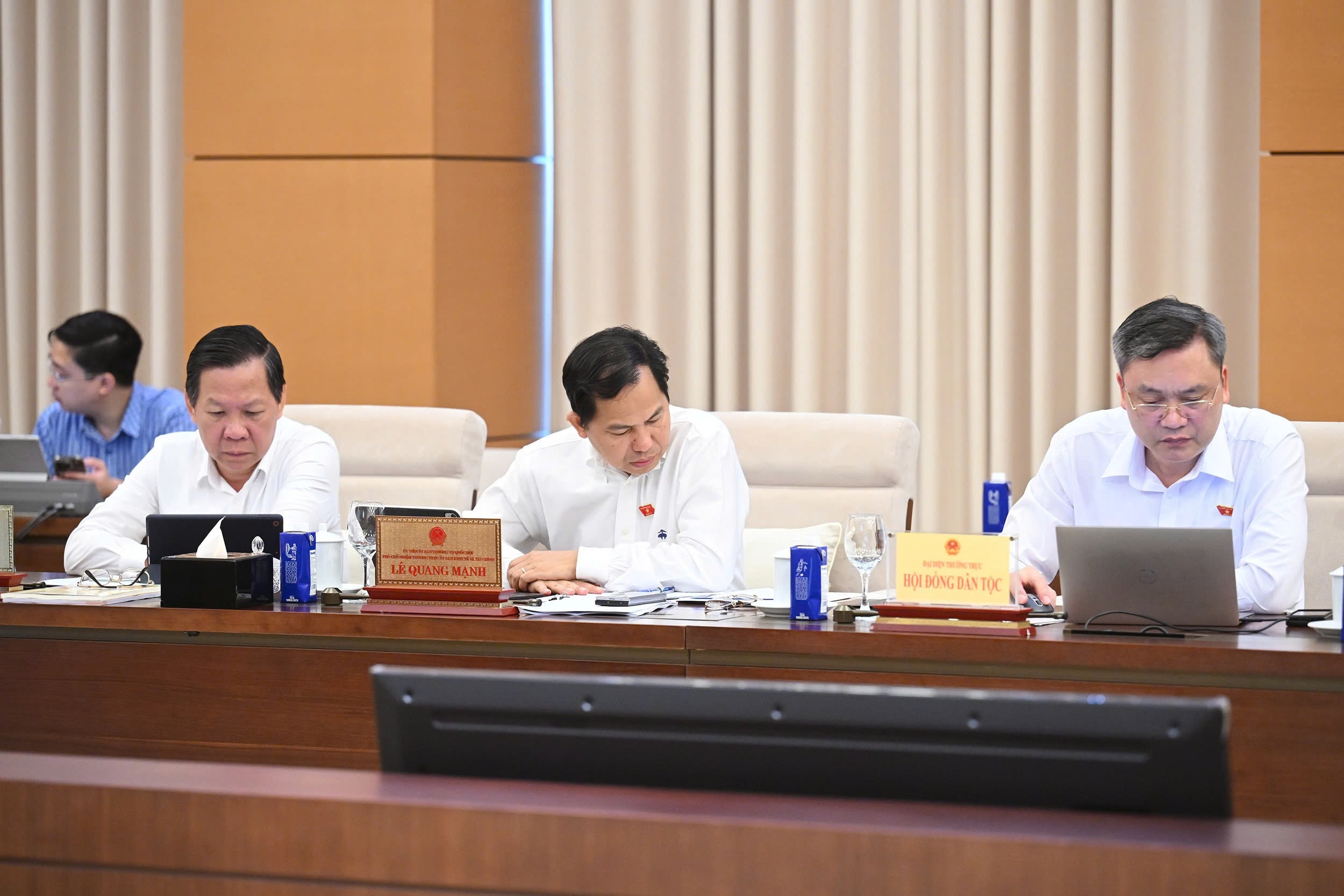 Các đại biểu dự 2