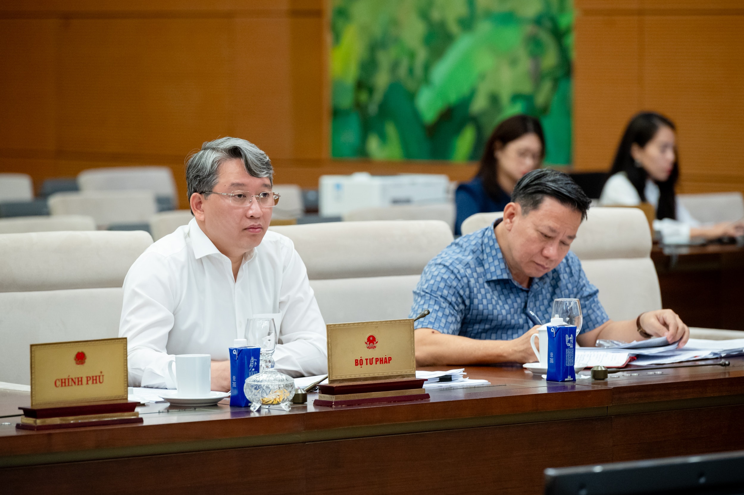 Các đại biểu tham dự phiên họp. Ảnh: Phạm Thắng