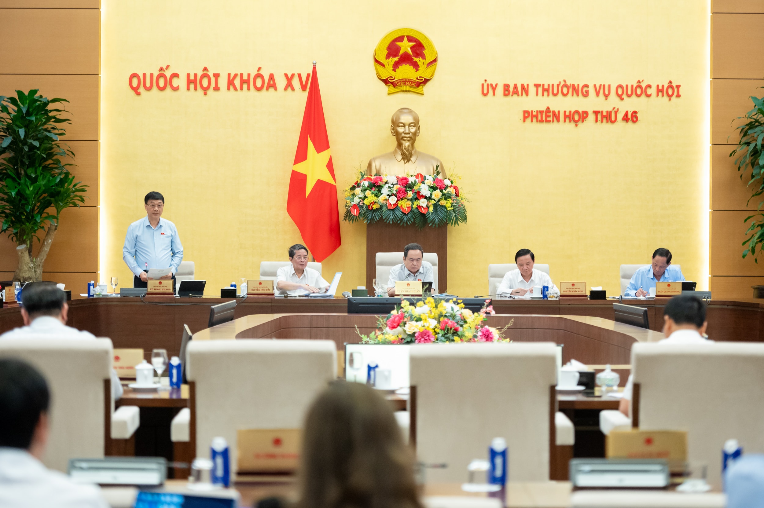 Phó Chủ tịch Quốc hội Vũ Hồng Thanh phát biểu. Ảnh: Phạm Thắng