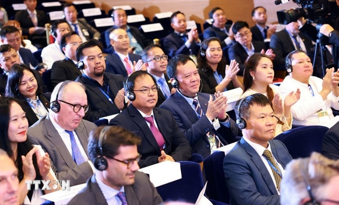 ttxvn-dien-dan-doanh-nghiep-viet-nam-phap-8085862.jpg