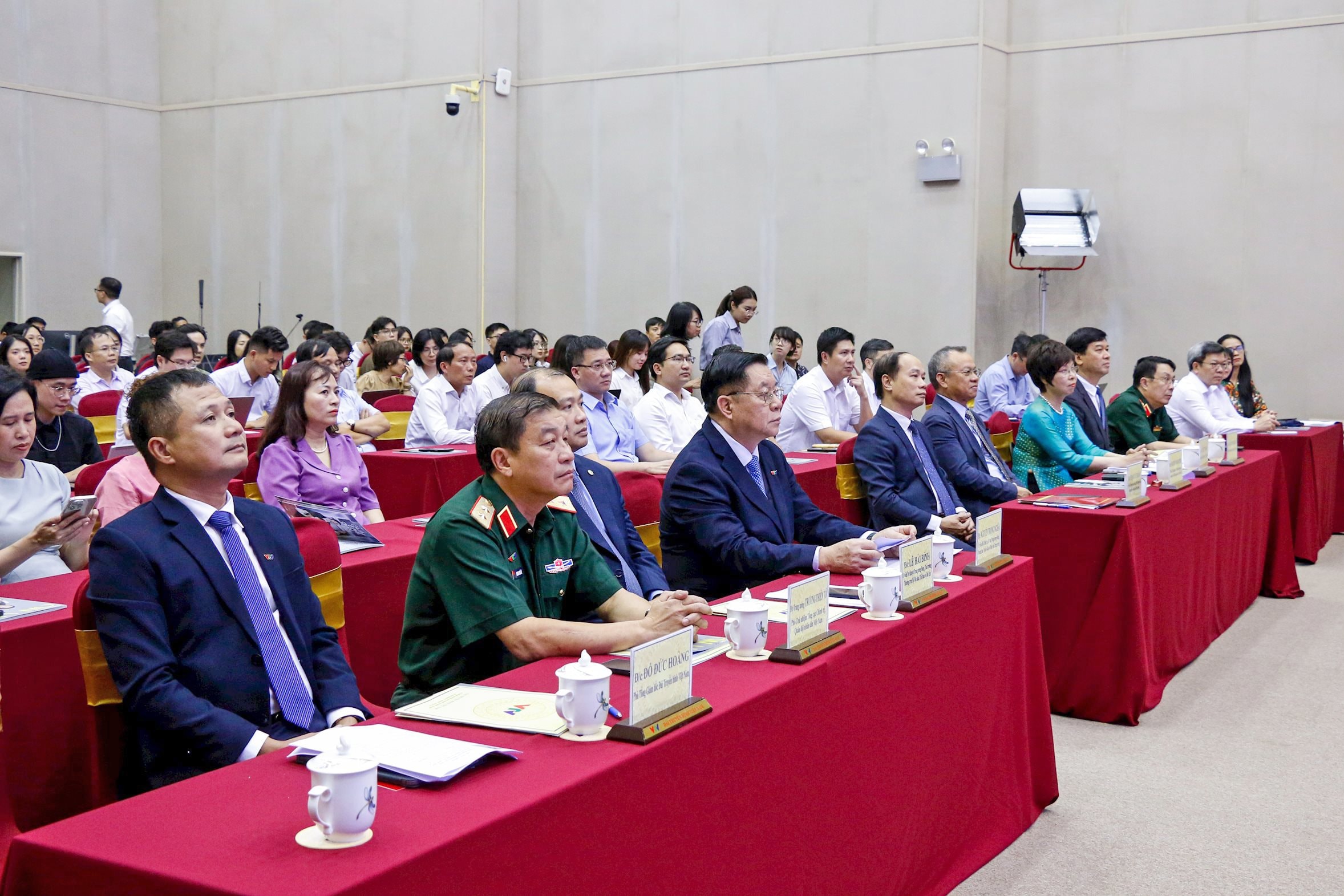 cac-dai-bieu-1.jpg