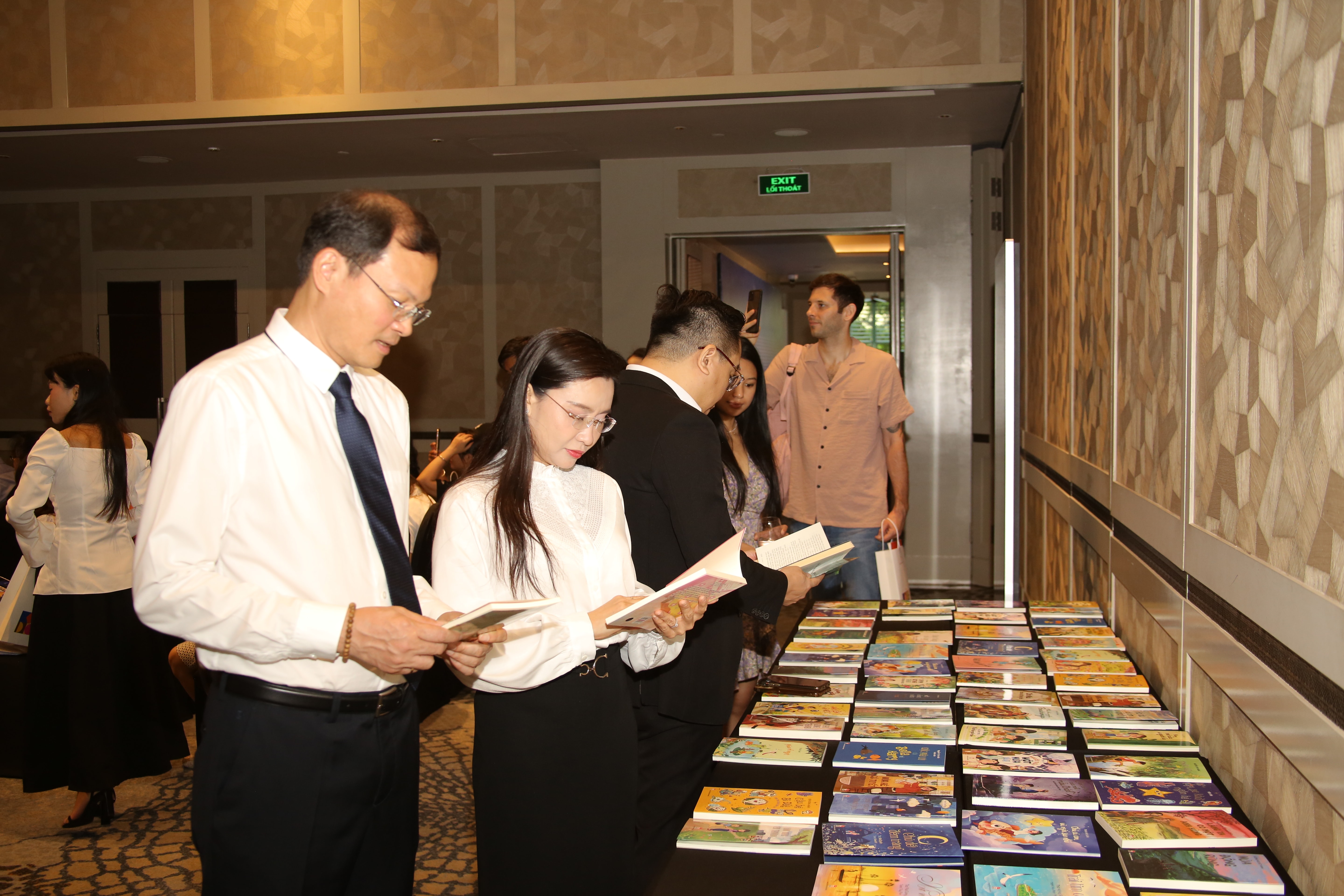Anh 2_Bi thu Nguyen Pham Duy Trang (1)