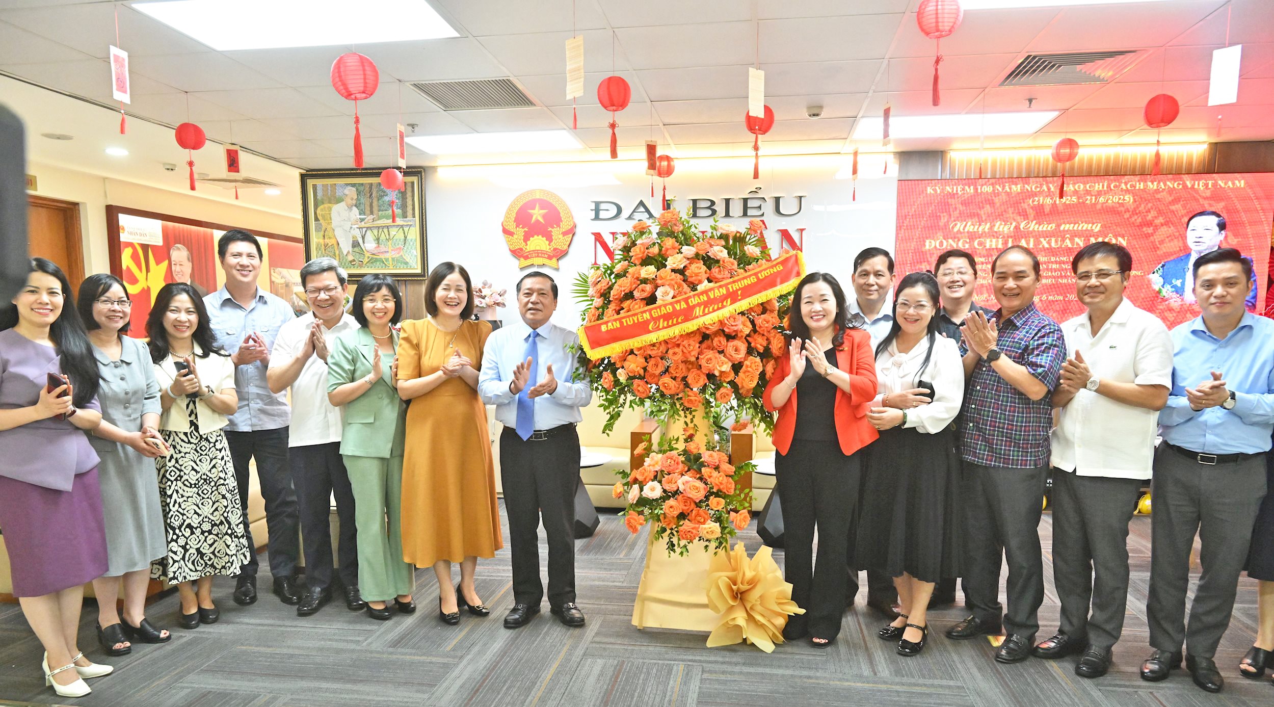 pho-truong-ban-thuong-truc-ban-tuyen-giao1.jpg