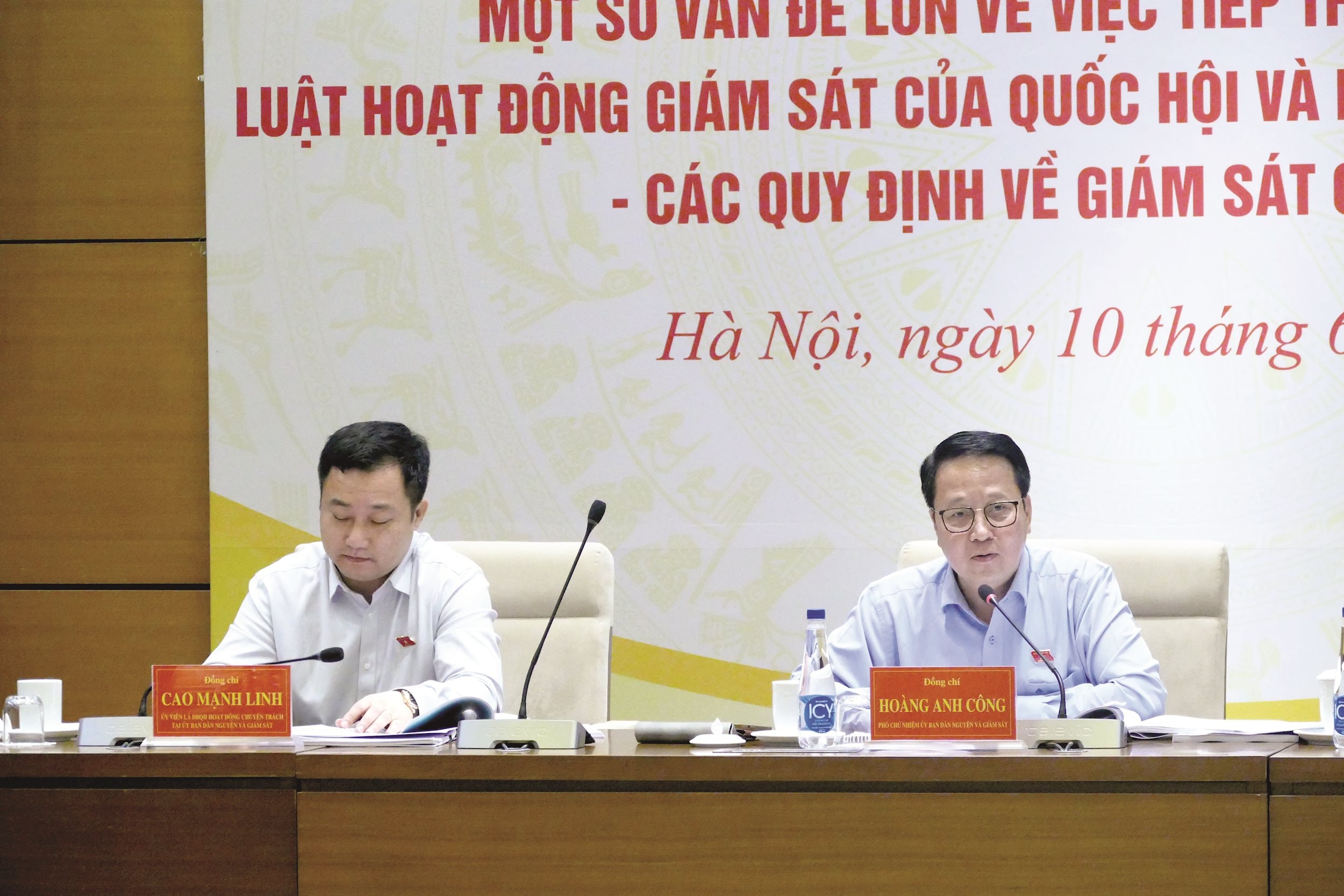 Phó Chủ nhiệm Ủy ban Dân nguyện và Giám sát Hoàng Anh Công phát biểu