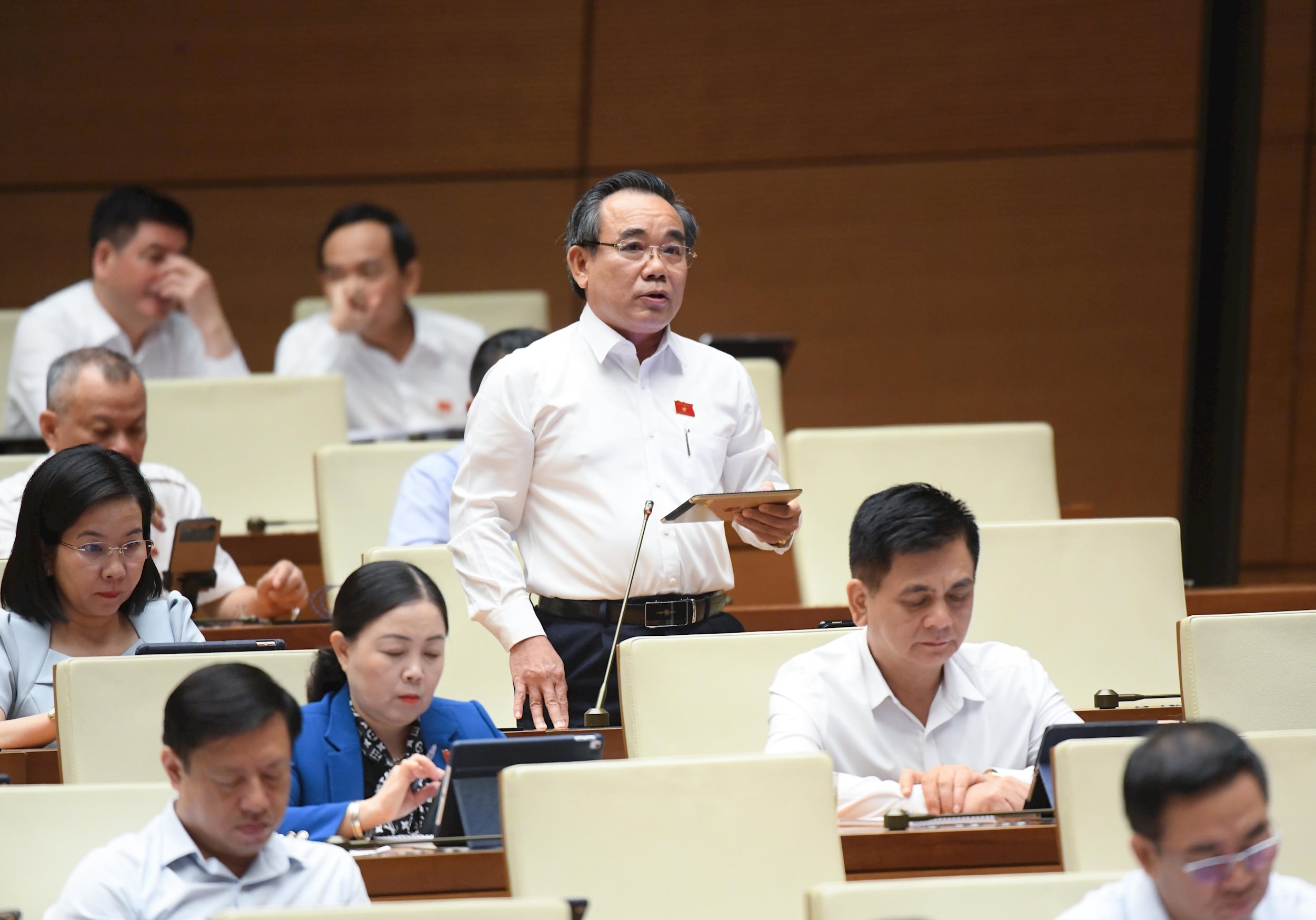 Lê Hữu Trí - Khánh Hoà